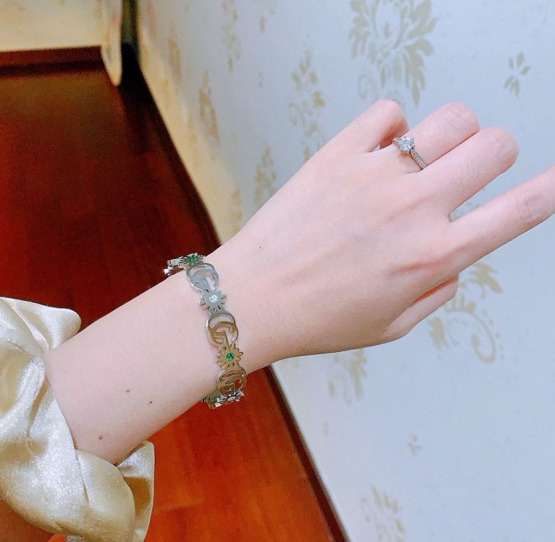 Gvc*1 bracelets